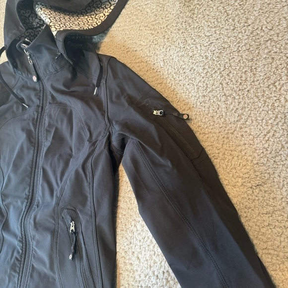 Lululemon Women's Black Heart Pattern Lining Hooded Jacket Solid Black Size 2 - Picture 9 of 15